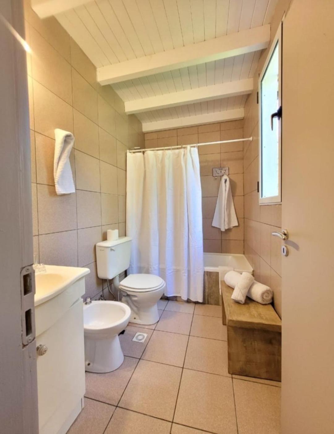 Вилла Nirebosque, Casas De Pueblo Вилья-ла-Ангостура Экстерьер фото